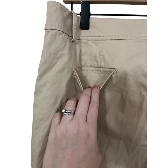 Talbots Womens The Perfect Short Khaki Chino Shorts Size 14 - Picture 3 of 6